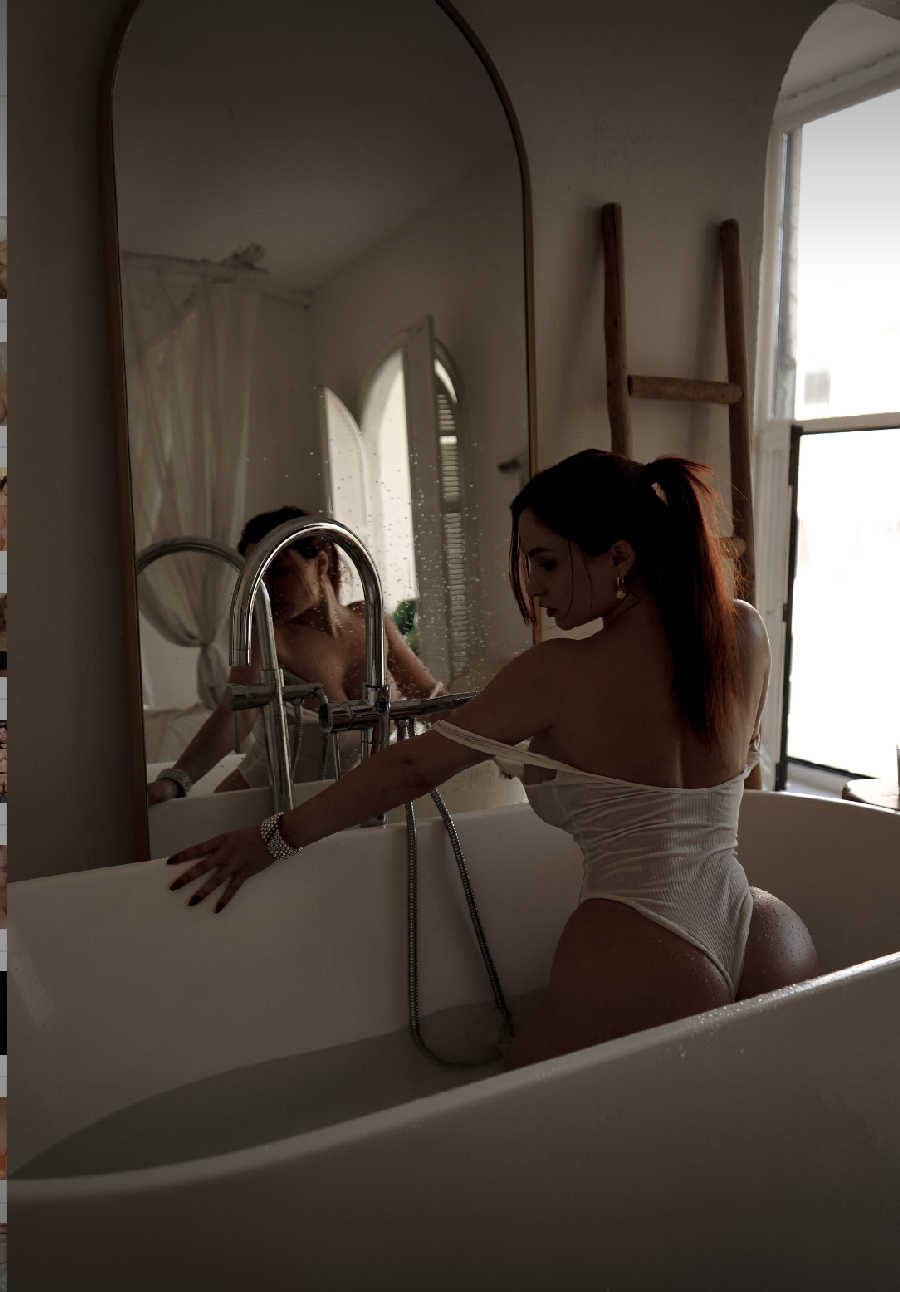 A playful frame from Miranda Faith nude — online in Trujillo