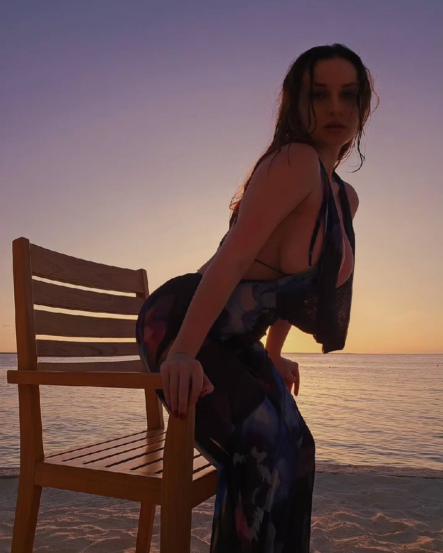 Sexy girl Miranda Faith nude in Trujillo