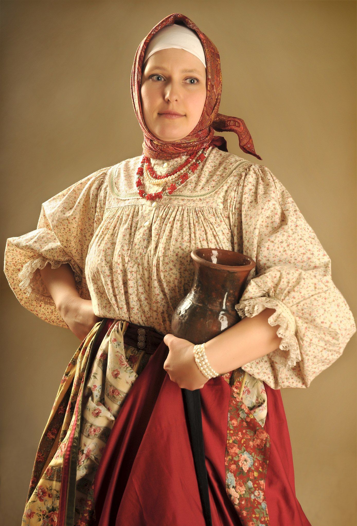 Girls in Slavic costumes in Trujillo