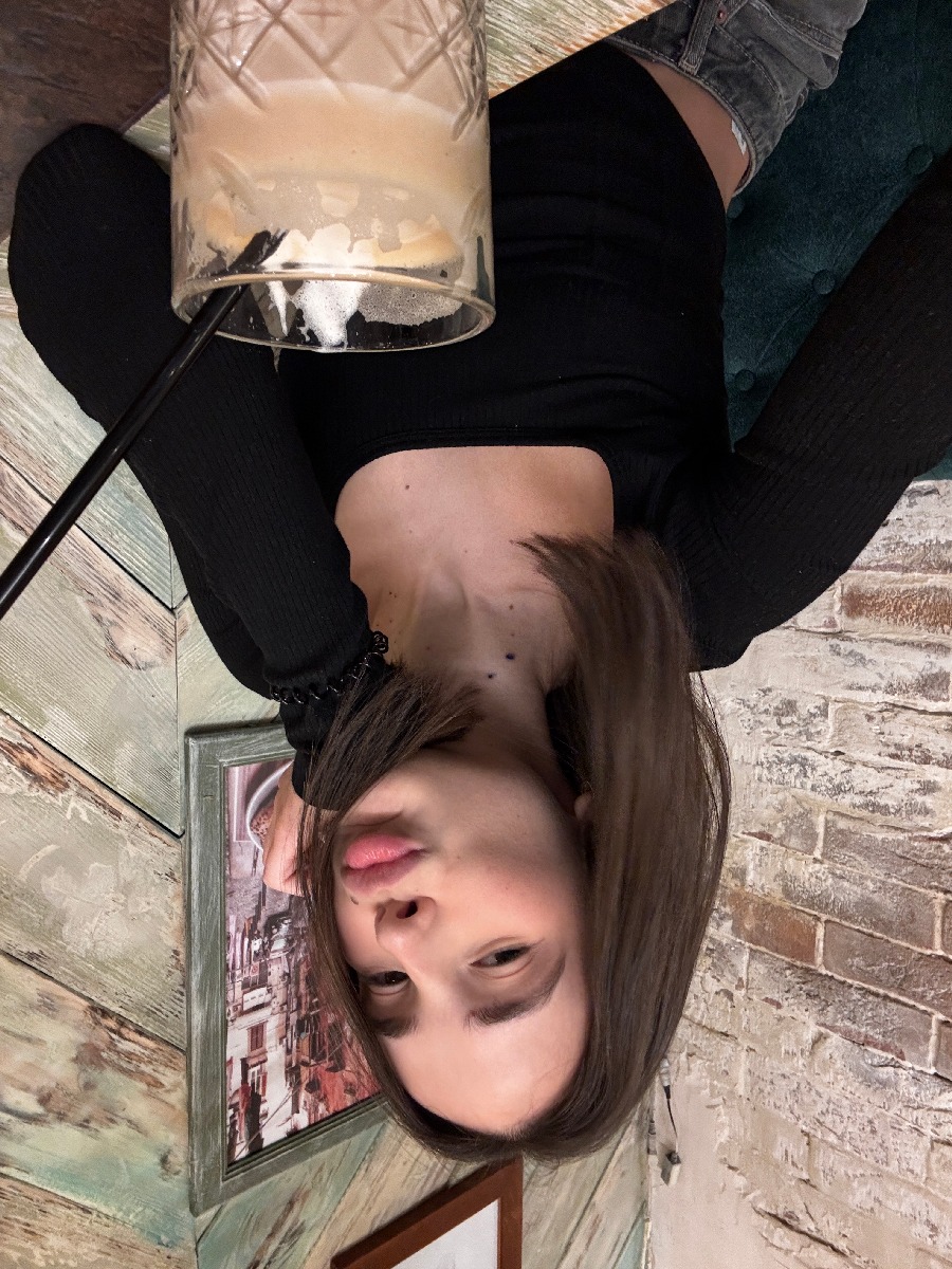 Fresh photos, fresh mood — Tina online in Trujillo